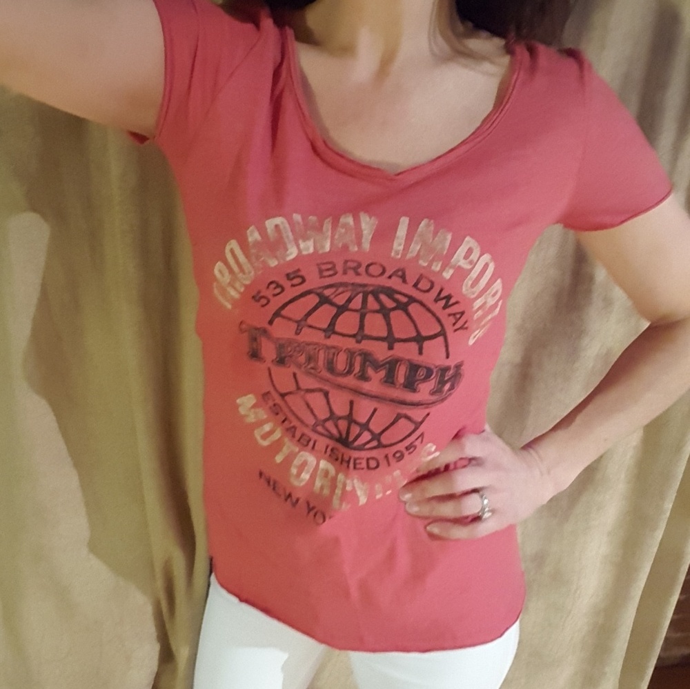 Lucky Triumph Motocycles Broadway